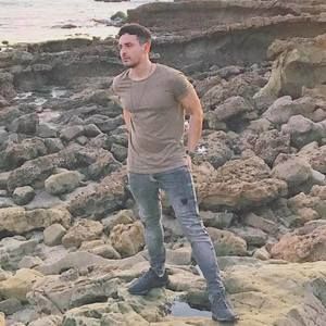 Meet your Posher, Armando